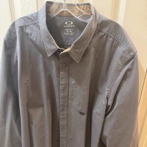 Oakley Mens L/S Shirt Size XL Regular fit